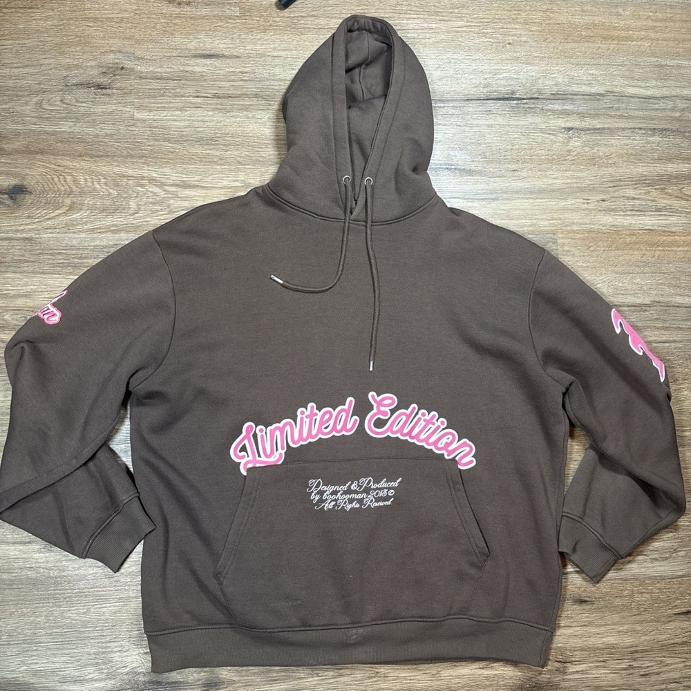 Boohoo Brown Hoodie‎ with Pink Details